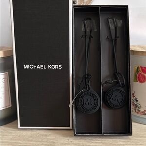 ***NWT Michael Kors Black Luggage Air Tag holders***